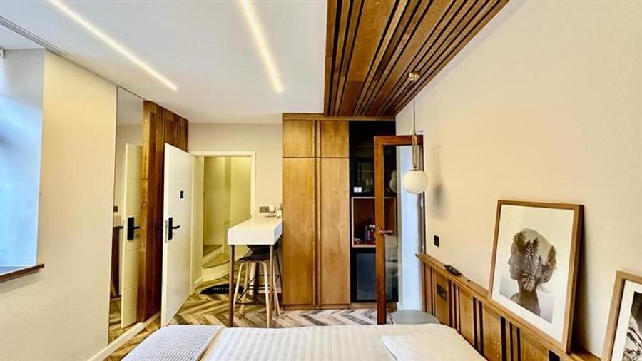 Afacere regim hotelier, doua unitati, zona Piata Unirii-Brasov