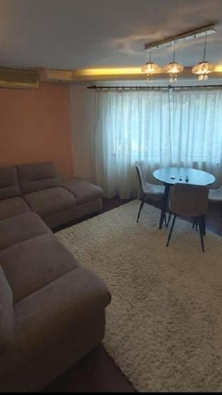 Inchiriez apartament 3 camere, 2 bai ,zona BisericabS.A.Andrei