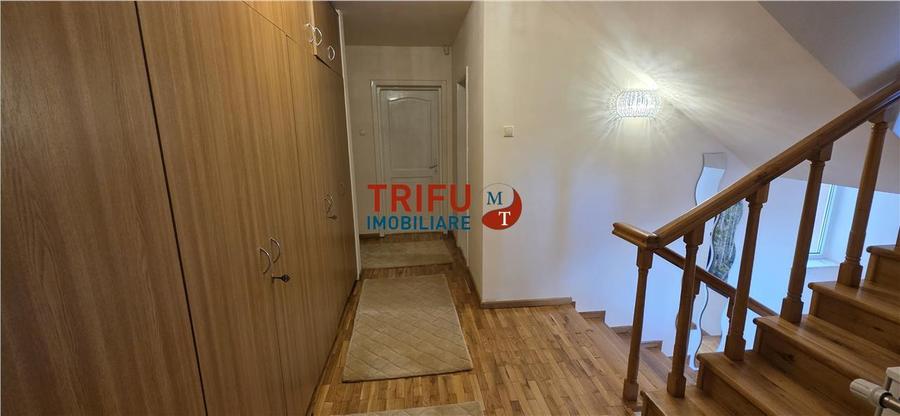 Casă Multifuncțională în Alba Iulia: Ideală pentru Rezi