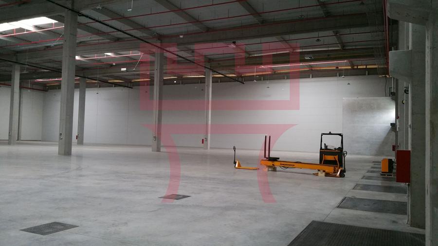 Vanzare hala noua 600mp sau 1600mp sau2200 mp birouri teren exterior