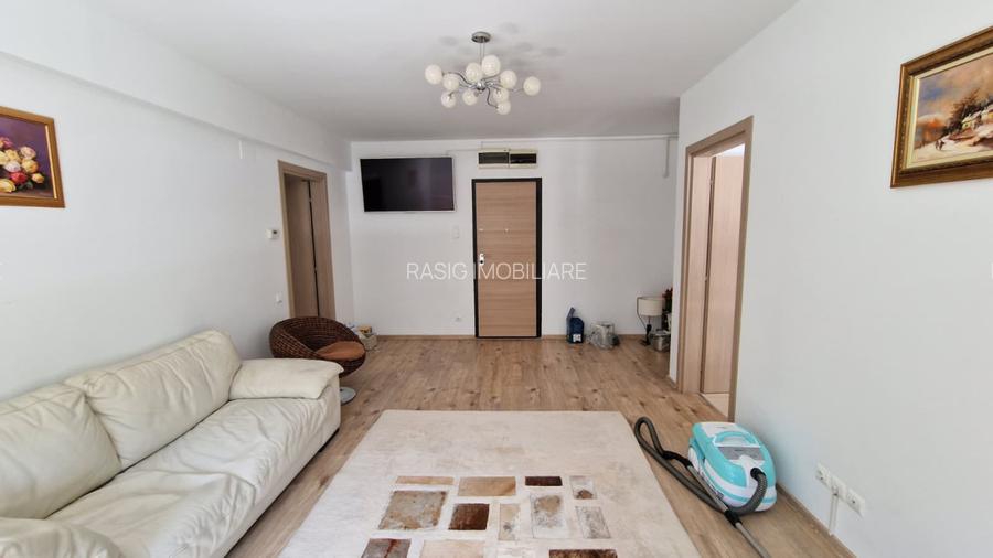 Inchiriere  apartament 3 camere Greenfield Baneasa - 2