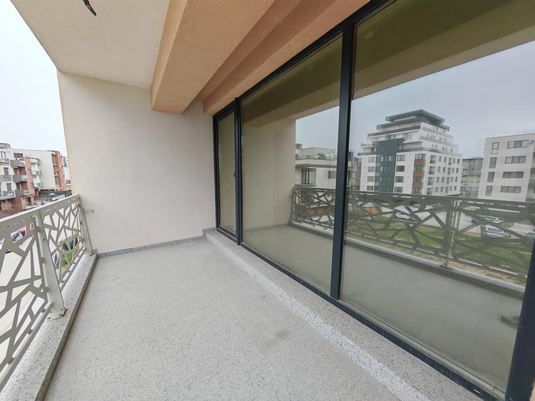 Apartament 3 camere 2 bai la cheie loc de parcare Tomis Plus