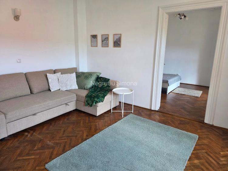 Închiriez apartament 2 camere, terasa, curte comuna, loc de parcare - 2
