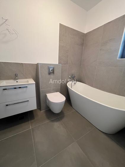 Casa Individuala de inchiriat, 3 cam, 2 bai mobilate, 2 parcari - 10