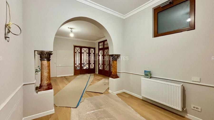 De vanzare apartament 4 camere Lascar Catargiu-Povernei, intrare exclusiva! - 2
