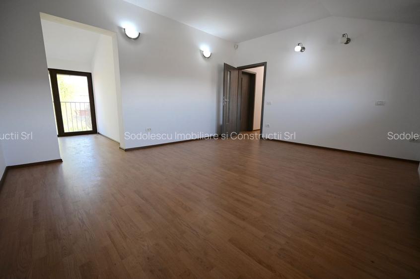 Casă / Vilă cu 4 camere de închiriat în zona Aradului - 6