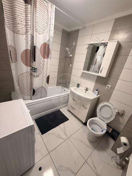 Inchiriere Apartament 3 camere semidecomandat, 64 mp,Urusagului