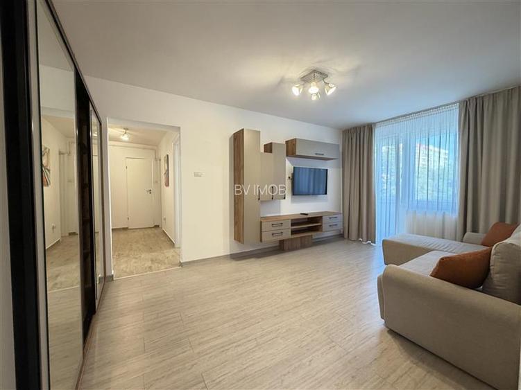 Inchiriere apartament 3 camere Centrul Civic, etaj 1, mob,utilat nou - 22