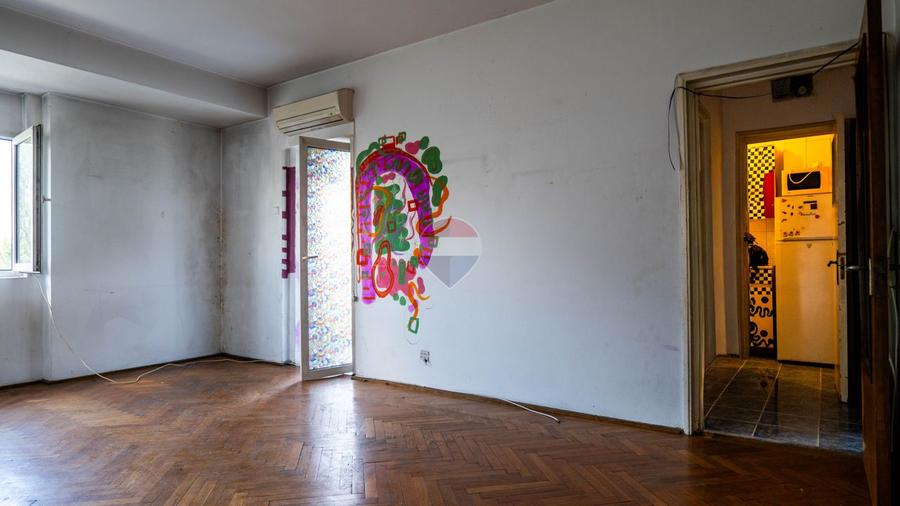 Garsonieră cu balcon și vedere la Cișmigiu | Regina Elisabeta