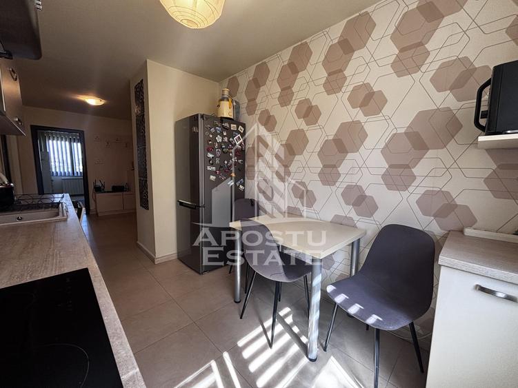 Apartament cu 3 camere de vanzare, decomandat, Tipografilor, Timisoara
