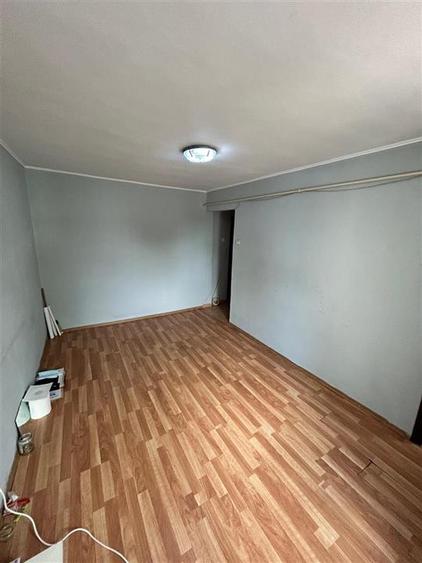 Etaj 1 Garsoniera, 26mp zona Gara Autogara