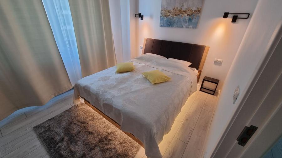 Stațiunea Mamaia - 3 camere de închiriat mobilat, utilat complet.