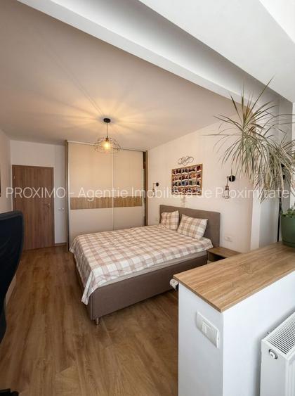 Apartament decomandat 4 camere 2 băi 2 balcoane, zona centrală