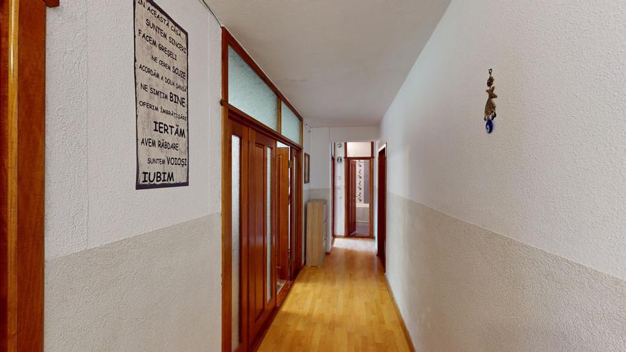 Apartament cu 4 camere, ocazie RARA, Zona Centrala, bine pozitionat si prezentat