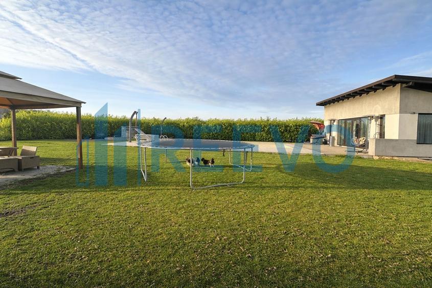 Proprietate pentru investiție cu Piscină în Hemeiuș