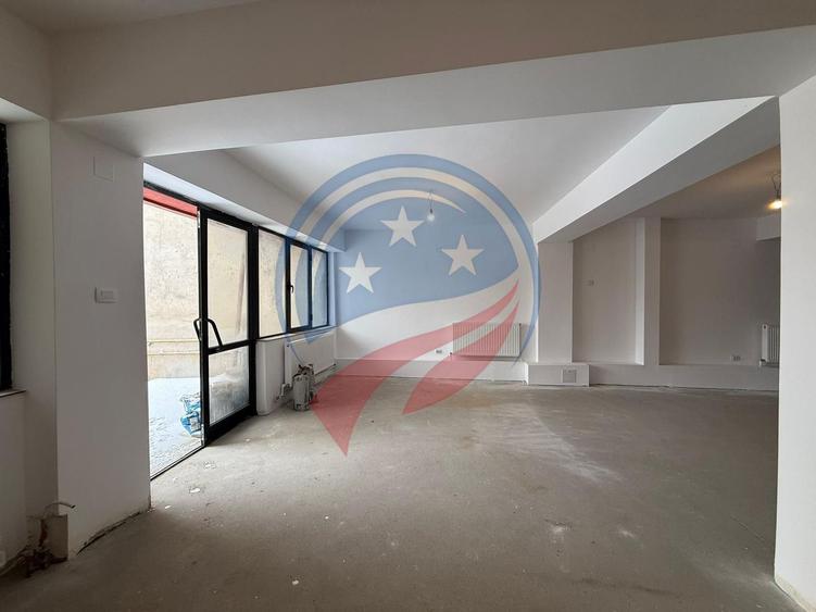 Spațiu comercial open space de închiriat | 167 mp | 12 €/mp negociabil
