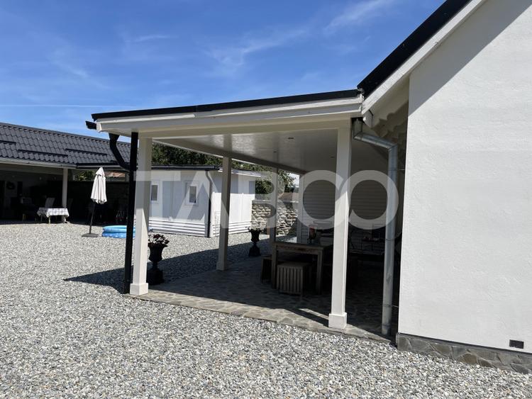 Casa 7 camere 6 bai terase teren 1180mp aproape de Castel si Poveste