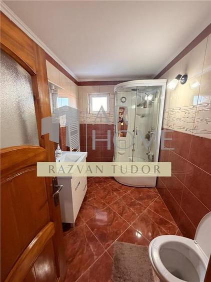 Casa 5 camere , renovata 2020 cu garaj , Ploiesti , central