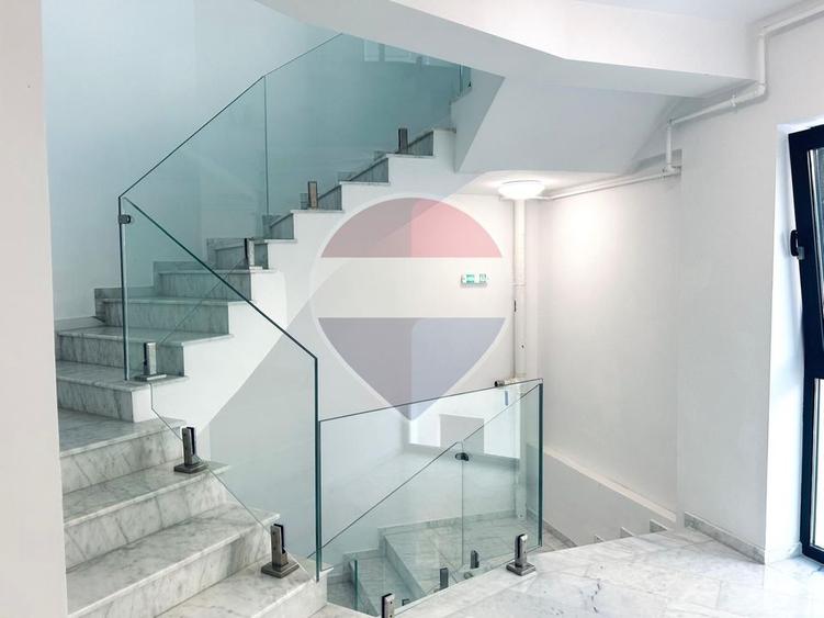 Apartament de închiriat 3 camere centru/casa poporului