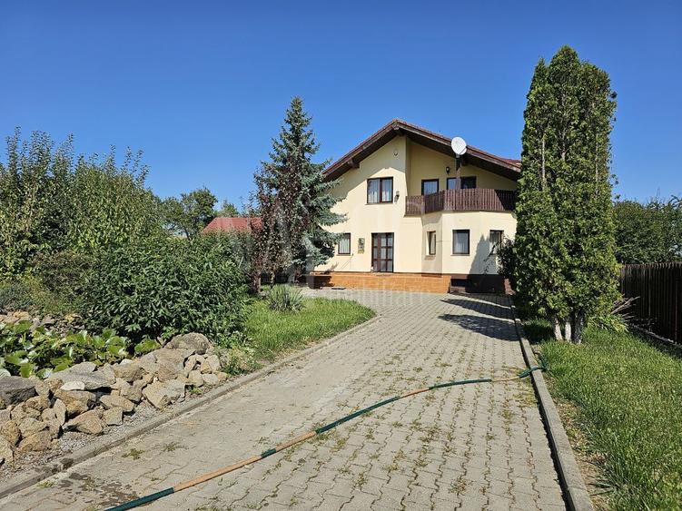 Casa 6 camere de vanzare in Tureni