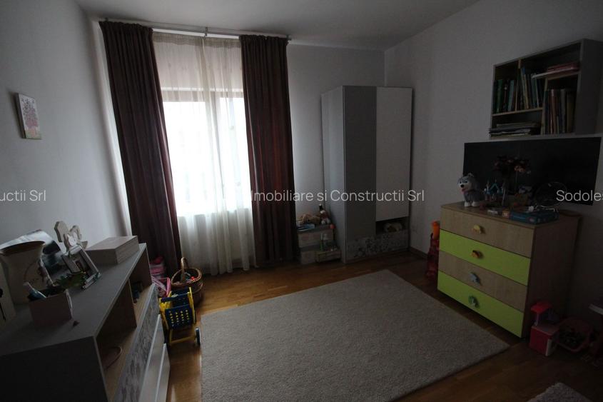 Duplex Spatios si cochet - 16