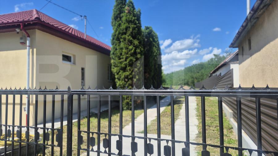 Casa cu 3 camere de , 200 mp, teren 3286 mp, localitatea Jankmajtis, Ungaria