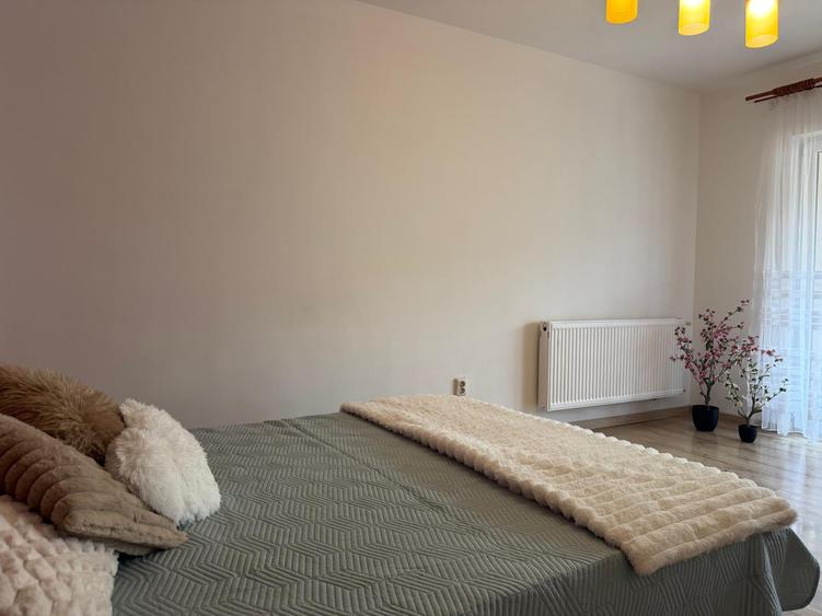 Apartament 2 camere , 2 Balcoane , Etaj Intermediar , Zona Terra !!!