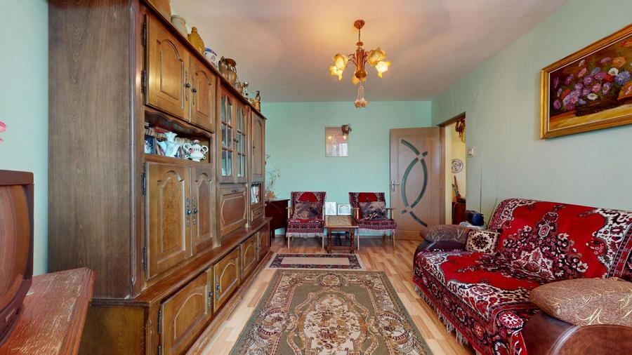 De vanzare 2 camere decomandat, etaj intermediar B-dul Grivitei