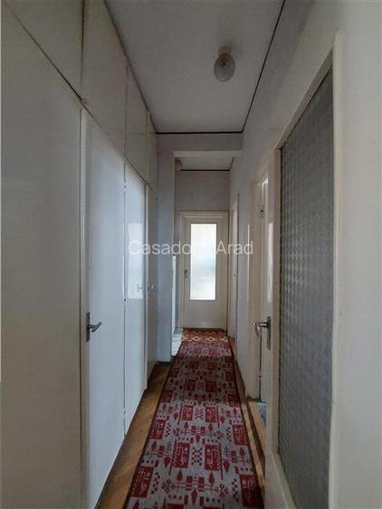 Apartament central cu garaj - 11