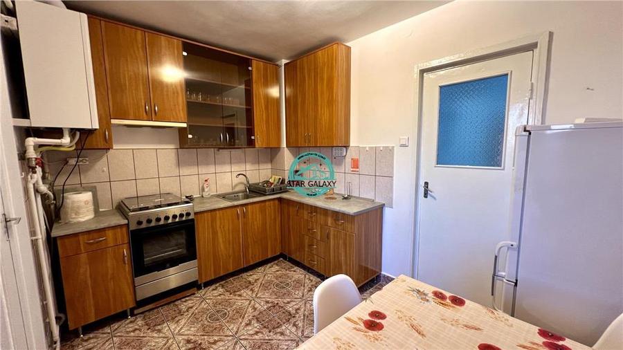 Inchiriez apartament cu 4 camere, complet mobilat zona Ultracentrala