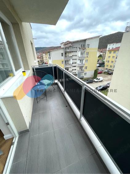 Apartament de lux cu 3 camere, situat în Florești, strada Cetății