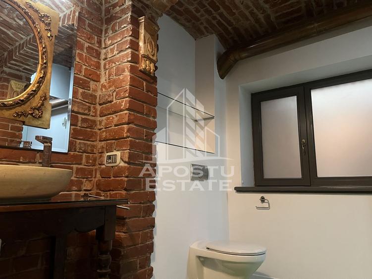Apartament cu 3 camere demisol+ parter, Ultracentral
