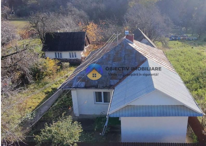 Casă + teren 5062 mp – Târgu Neamț.