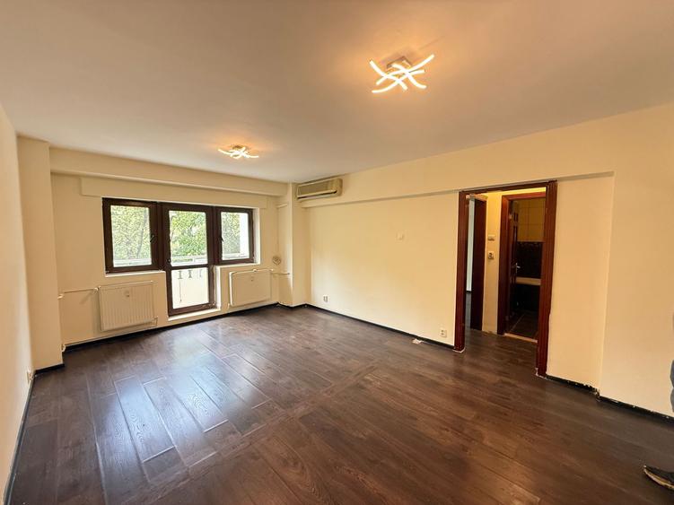 Vanzare apartament 4 camere Bld. Unirii - Fantani Bucuresti