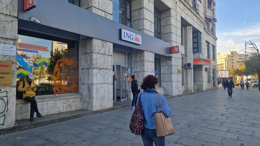 Piata Unirii-Metrou - 180 mp - 7.000 euro/ luna