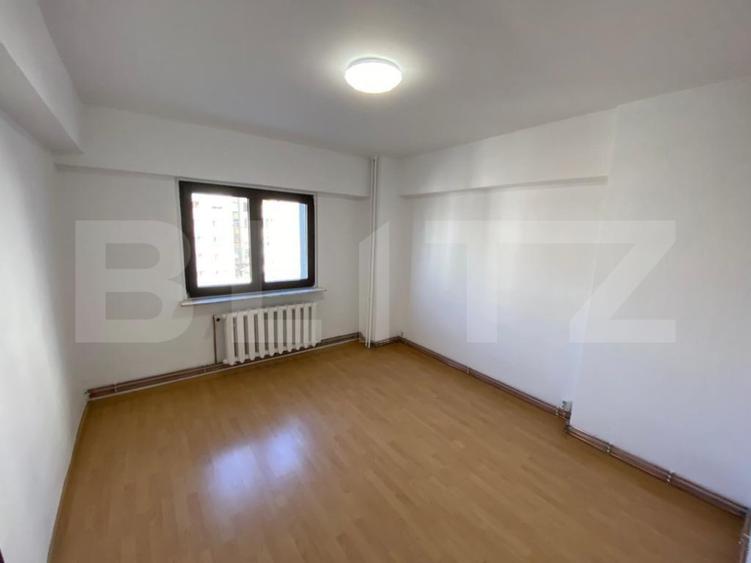 Apartament 3 camere, 80 mp, pretabil spatiu birouri, zona Ultracentrala