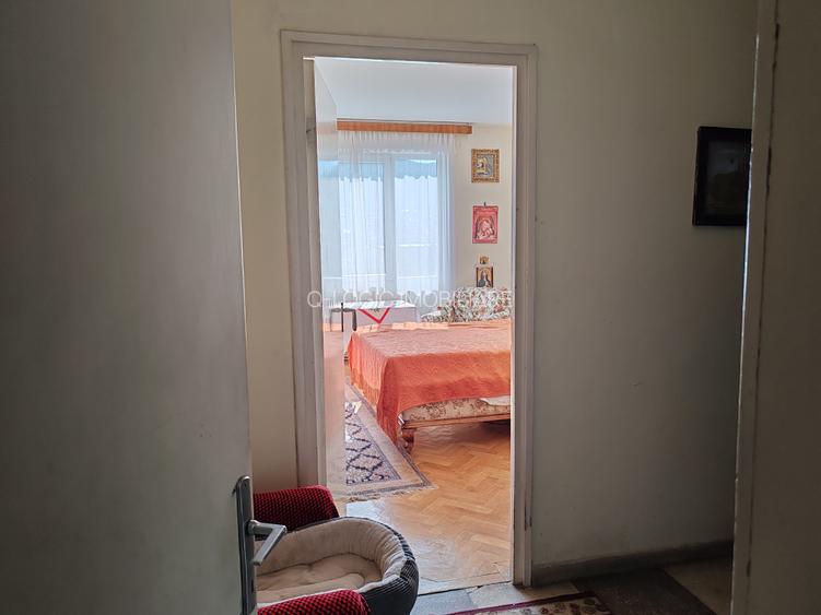 Apartament 3 camere liber la vanzare, pozitie deosebita zona Colinei - 6