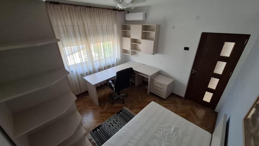 Casă 4 camere, 150 mp utili, teren 120 mp, zonă Centrală