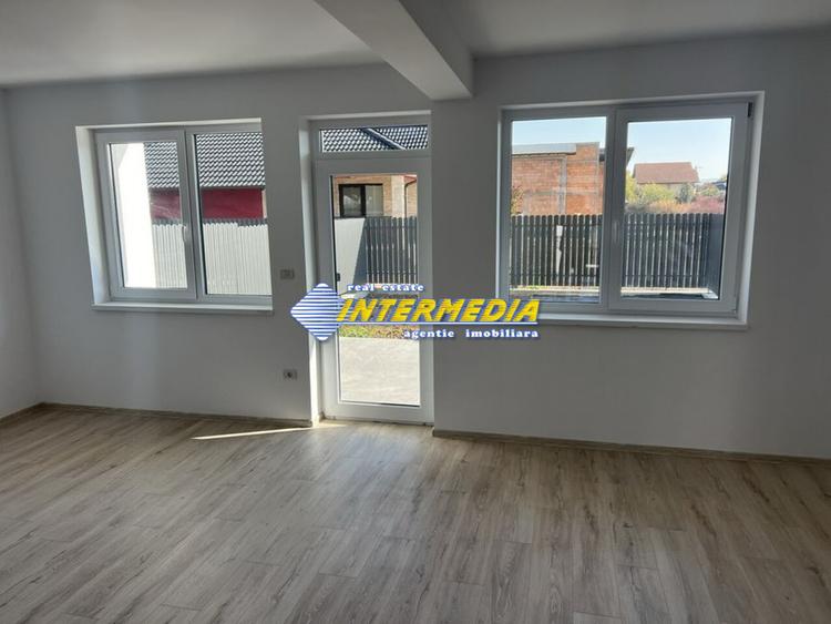 Vanzare Casa noua cu 4 camere in Cetate finisata la cheie cu toate utilitatile
