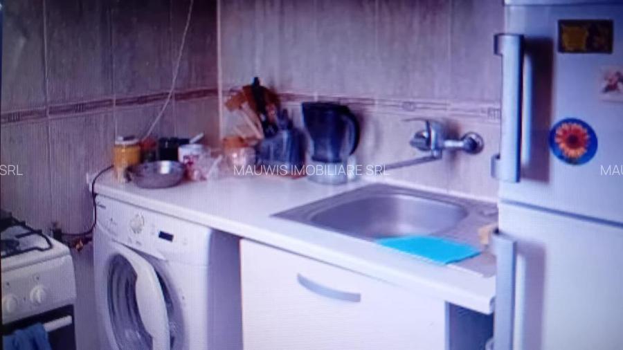 5 min Metrou Parc Maior Coravu Cf.1 cu balcon etaj 7/10 bloc 2 lifturi - 2