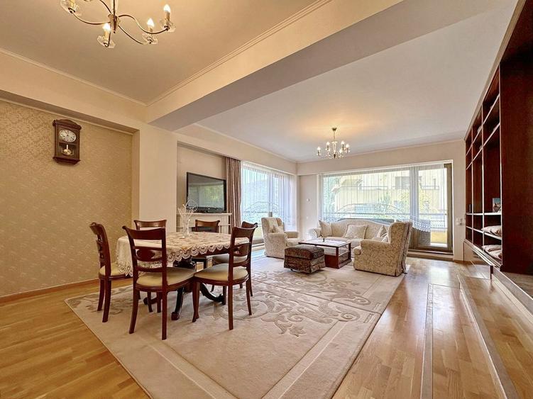 Apartament generos de vânzare în complex exclusivist – Drumul Poienii, Brașov
