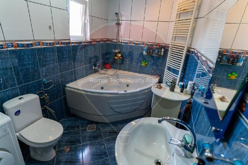 Hotel / Pensiune de închiriat sau vanzare în zona Central,Hunedoara - 28