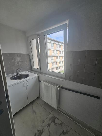 Apartament 2 camere Complex Studentesc - loc de parcare !!