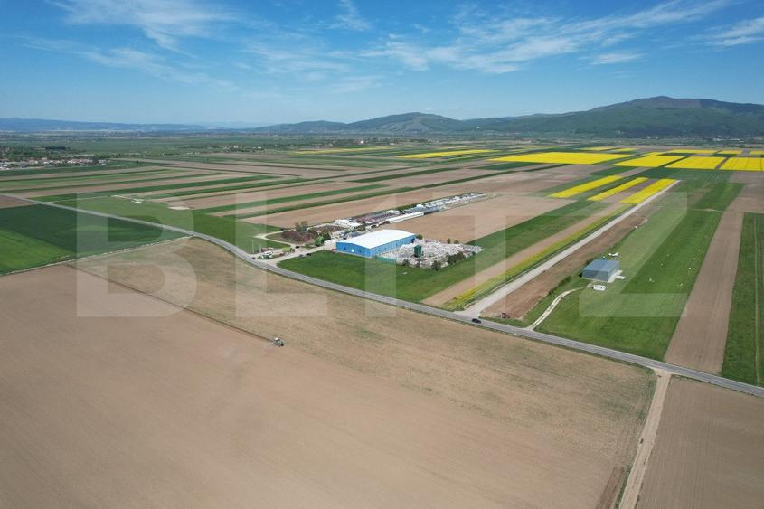 Teren extravilan , 22300MP, zona Prejmer