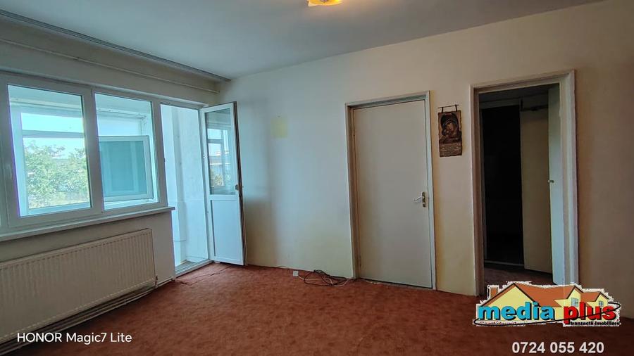 Apartament 2 camere, semidecomandat – Mazepa I