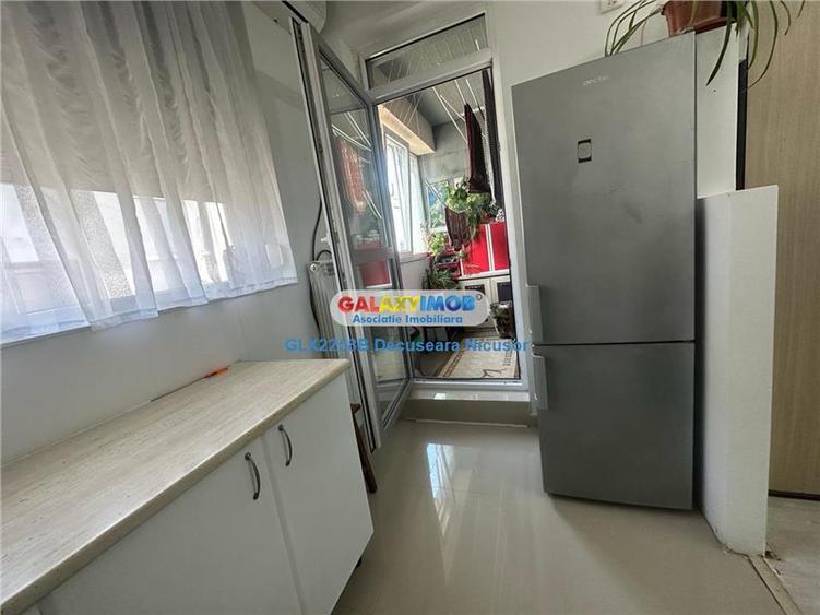 Apartament 2 camere, mobilat, utilat in Militari Residence 300 euro