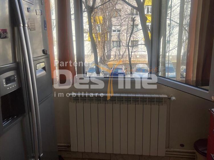 APARTAMENT 3 CAMERE DECOMANDAT, RAHOVA, DE VANZARE