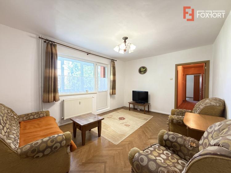 Apartament cu 3 camere, 65 mp, de vanzare in zona Dacia