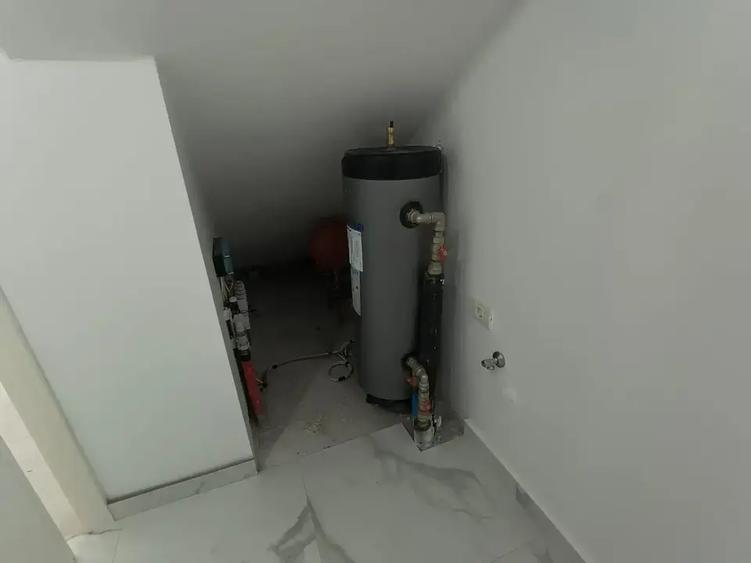 Apartament 4 camere | grădină proprie