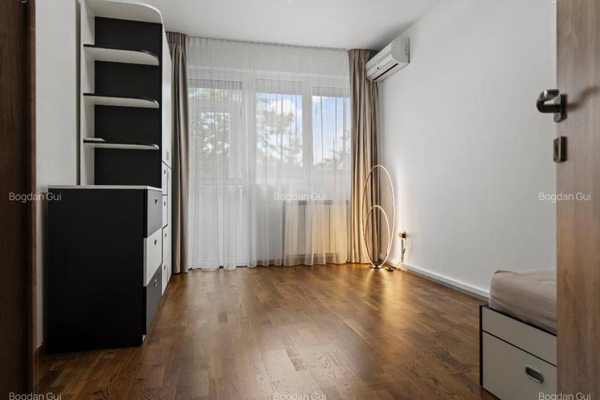 Roșu | 4 Camere | 141 MP | X2 Bai | X2 Balcon | Grădină 210 MP |